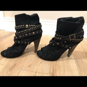 Steve Madden Studded Black Booties